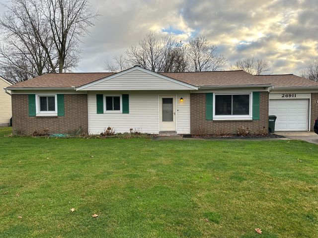26911 Oxford Park Ln, Olmsted Township, OH 44138