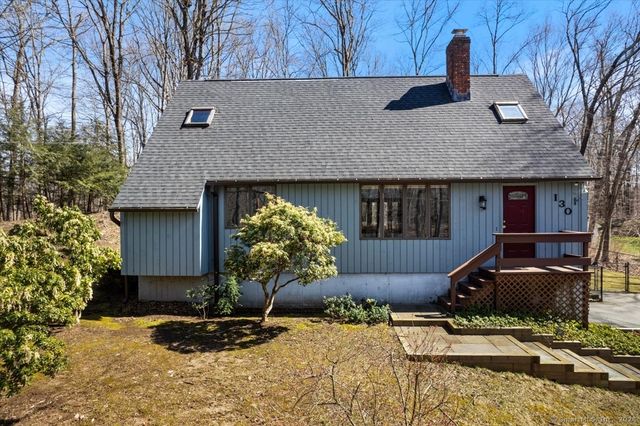 130 Weatherly Trl, Guilford, CT 06437