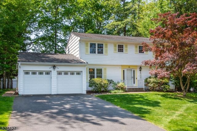 6 Midvale Ave, West Caldwell, NJ 07006