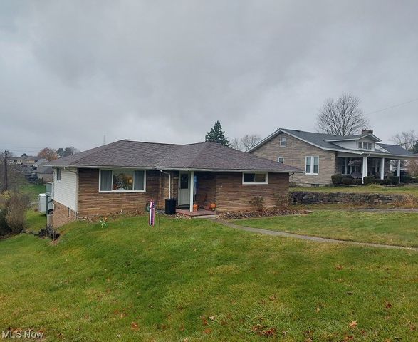 818 McLister Ave, Mingo Junction, OH 43938