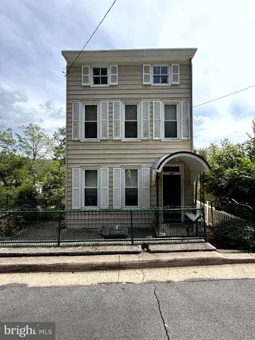 935 Friedensburg Rd, Reading, PA 19606