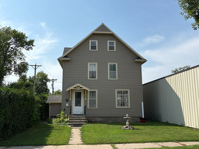 12 5th Ave  NE, Aberdeen, SD 57401
