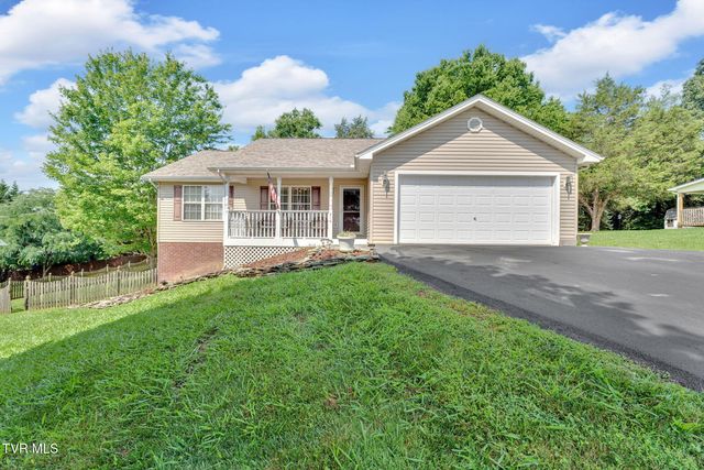 210 Taylor Dr, Piney Flats, TN 37686