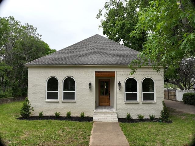 413 E  Lee Ave, Weatherford, TX 76086