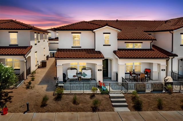 744 W  Sunfire Ln, Saint George, UT 84790