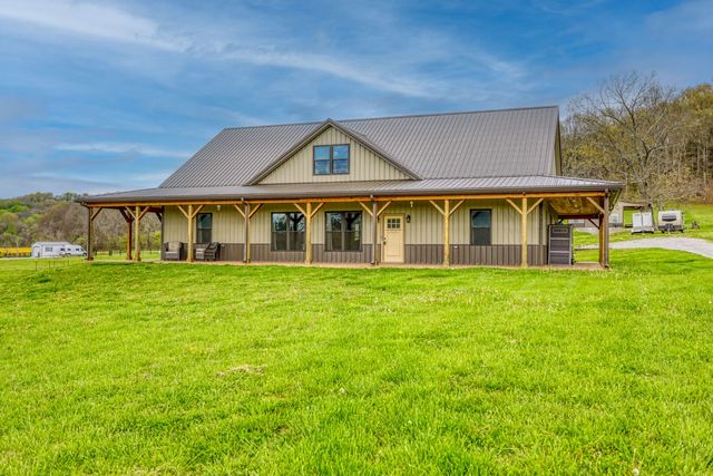 111 Awesome Ave, Cottontown, TN 37048