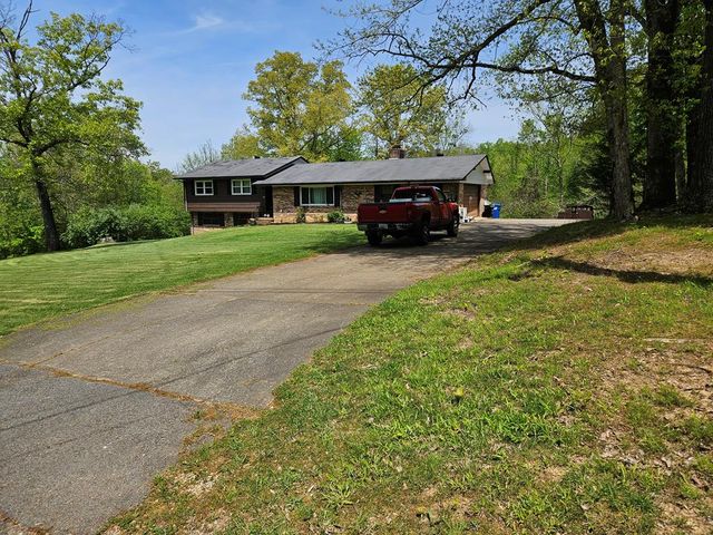 103 Millers Hill Rd, Dover, TN 37058