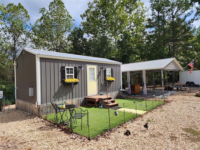 8427 Highway H, Ellington, MO 63638