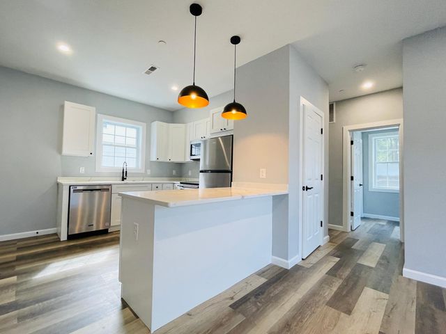 487 Lincoln St #6, Marlborough, MA 01752