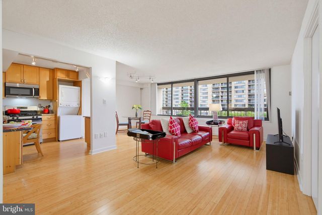 3701 S  George Mason 504n, Falls Church, VA 22041