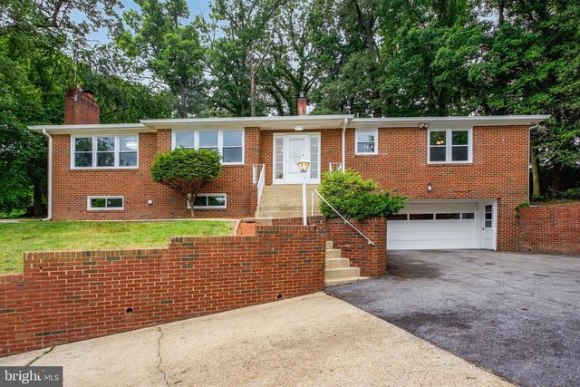 3601 Barry Dr, Temple Hills, MD 20748