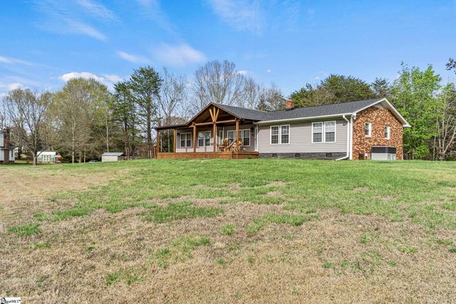 137 Valley Dr, Liberty, SC 29657