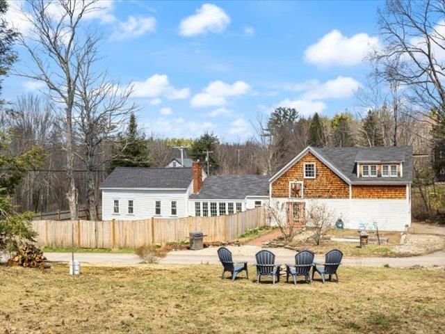 365 Stage Road, Nottingham, NH 03290