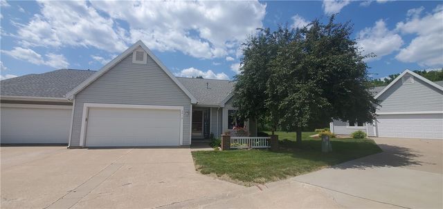 2412 Parkview Pl, Perry, IA 50220