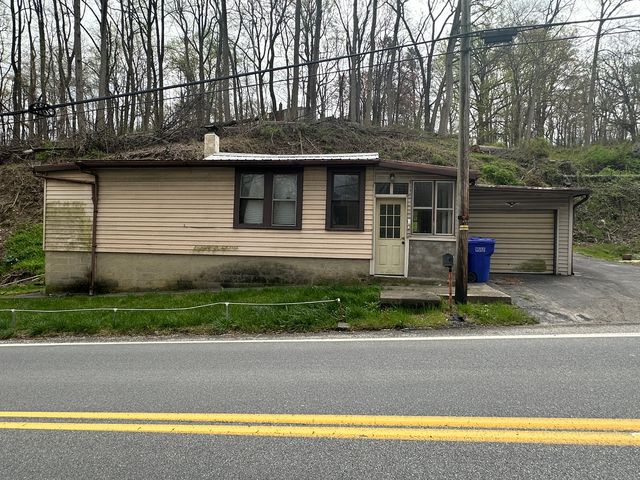2896 Craley Rd, Wrightsville, PA 17368