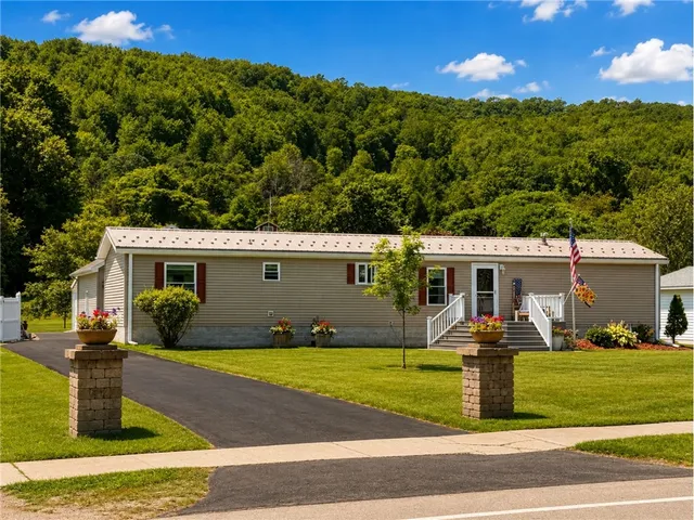 14 N  Dansville St, Cohocton, NY 14826