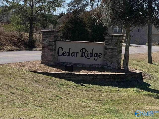 33 Cedar Ridge Cir, Gadsden, AL 35903
