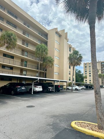 2617 Cove Cay Dr #1-311, Clearwater, FL 33760