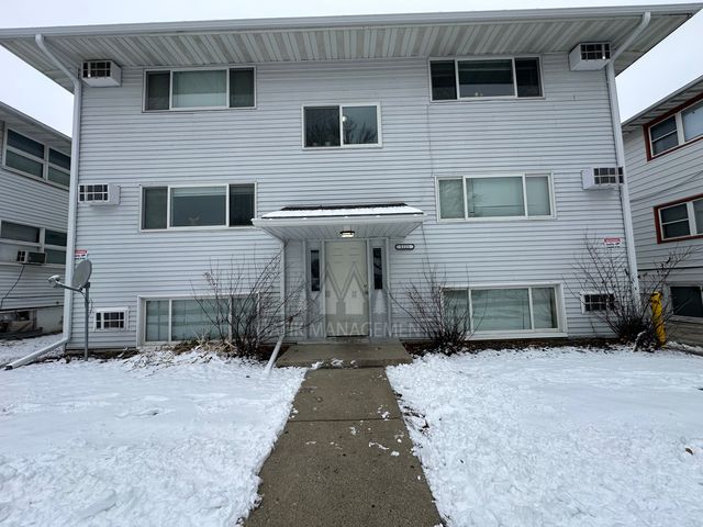 1221 4 1/2 St NW #4, Rochester, MN 55901