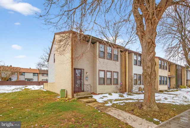525 Fairfield Rd, East Windsor, NJ 08520