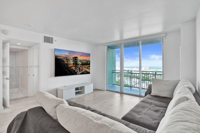 90 Alton Rd #1907, Miami Beach, FL 33139