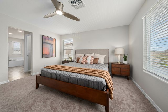 2550 W  North Foothills Dr #212, Phoenix, AZ 85085