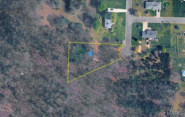 120 Angel Ln, Holts Summit, MO 65043