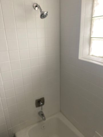 74 Yates Ave #3S, Calumet City, IL 60409