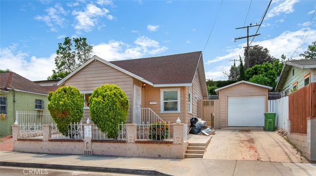 1109 N  Chester Ave, Inglewood, CA 90302
