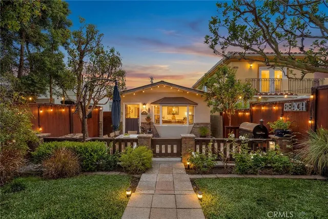608 Rosecrans Ave, Manhattan Beach, CA 90266