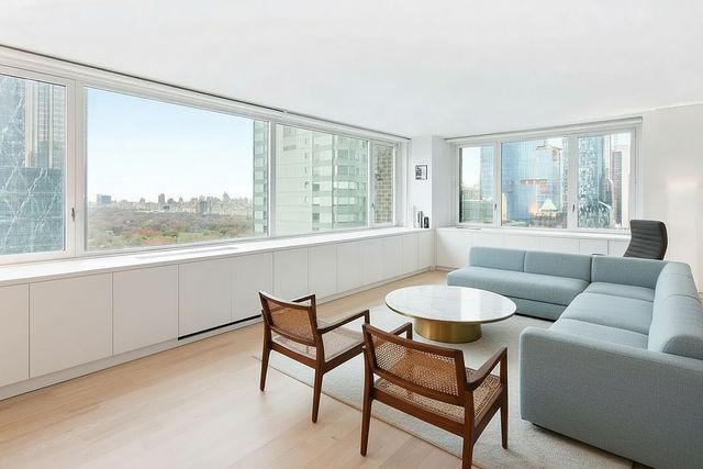322 W  57th St #37H, New York, NY 10019