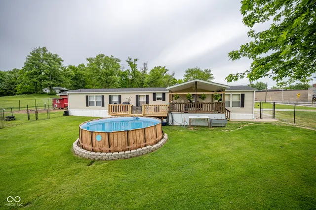 6497 State Road 58 E, Heltonville, IN 47436