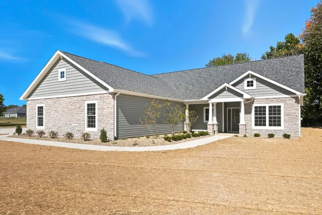 3020 N  405 W, Angola, IN 46703