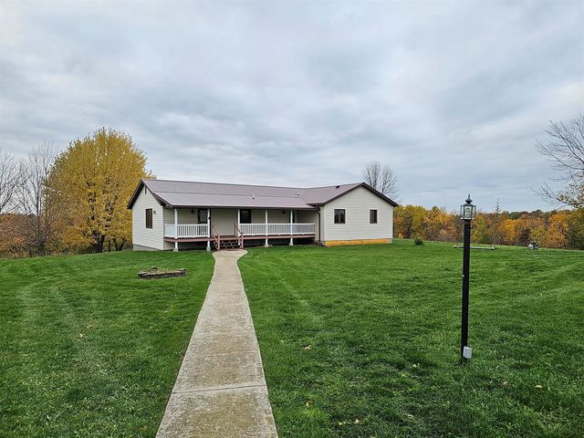 E6680 Berger Ln, Westby, WI 54667
