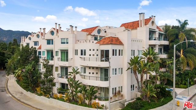15425 Antioch St #103, Pacific Palisades, CA 90272