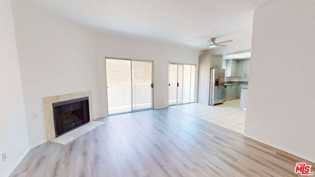 5135 Zelzah Ave #203, Encino, CA 91316