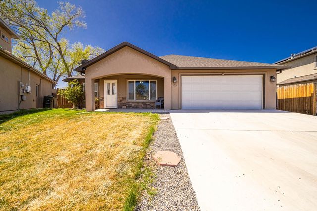 303 Carriage Hills Ct, Grand Junction, CO 81503
