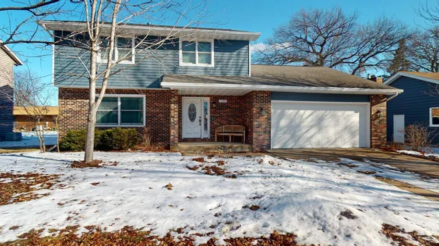 1210 Oak Ave N, Onalaska, WI 54650