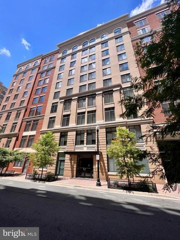 1205 Garfield St #305, Arlington, VA 22201