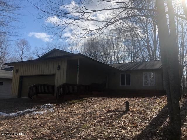 11279 Alpine Rd, Stanwood, MI 49346