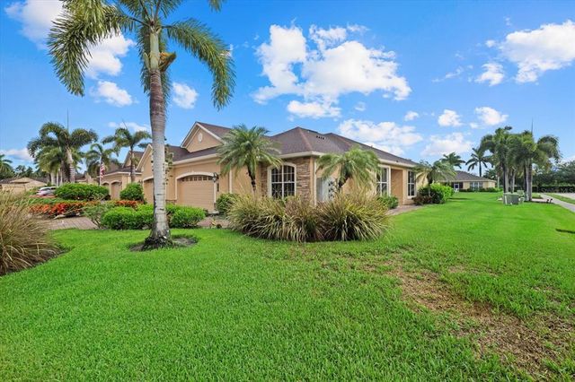 4331 Turnberry Cir, North Port, FL 34288