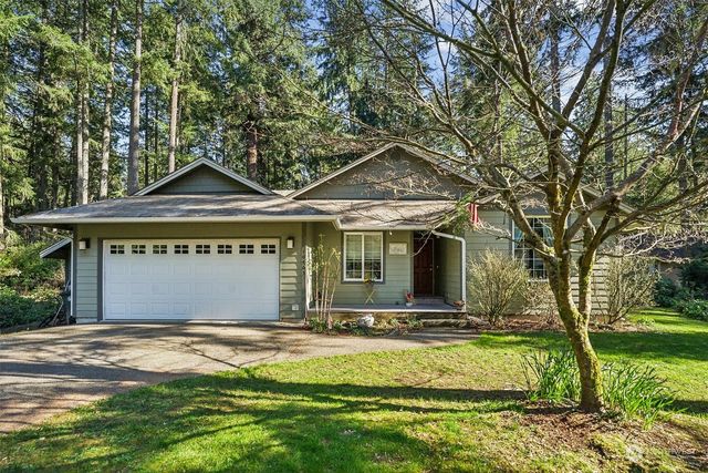10405 Olympic Place, Anderson Island, WA 98303