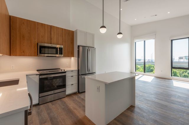 282 Bremen St #332, Boston, MA 02128
