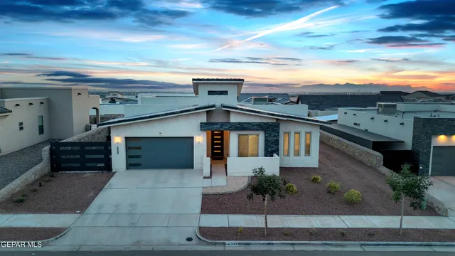 333 Blue Valley Dr, El Paso, TX 79928