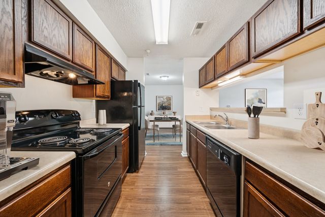 9724 Virginia Centerway Pl #fc92f37eb, Glen Allen, VA 23059