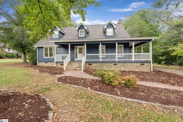 118 Nightingale Ln, Greenville, SC 29607