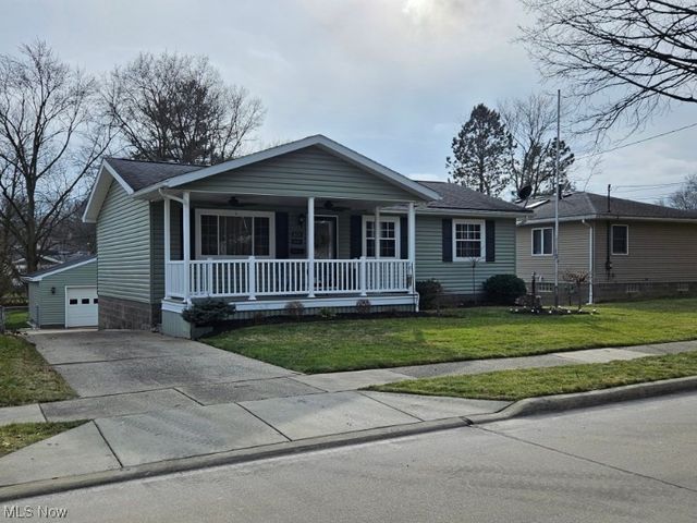 3658 Prospect Ave, Mogadore, OH 44260
