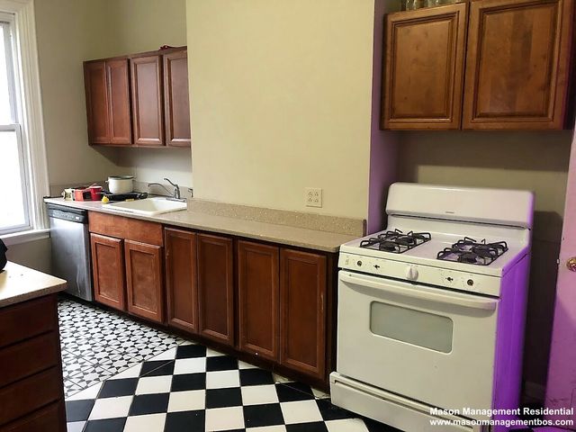 40 Gardner St, Allston, MA 02134