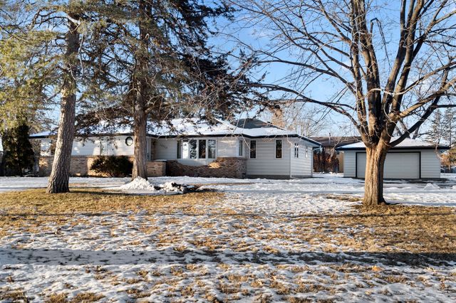 16930 County Road 6, Plymouth, MN 55447