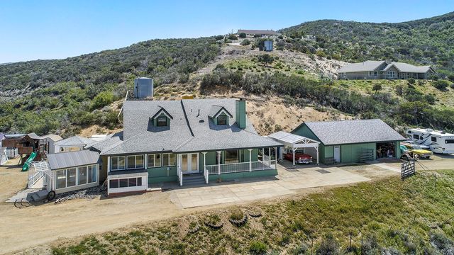 39910 95th St W, Leona Valley, CA 93551